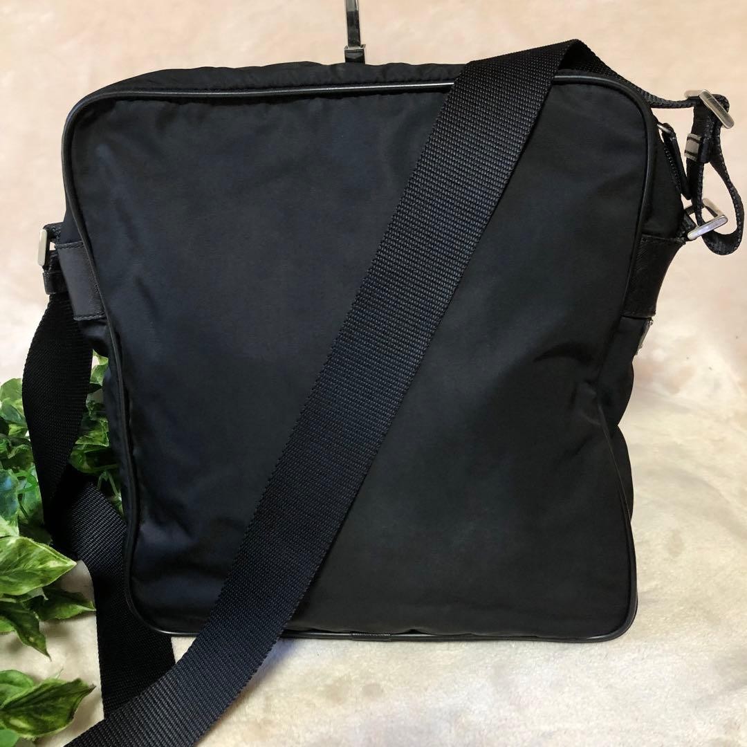 PRADA Shoulder Bag Triangle Logo Plate Large Capacity Black thumbnail 8