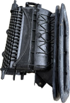  LUFTFILTERGEHÄUSE AIR FILTER HOUSING Mercedes-Benz C (W204) 07 / 12 