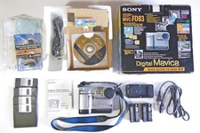 Sony Mavica MVC-FD83 Digital Floppy Disk Camera, Vintage w/ Batteries, Charger 