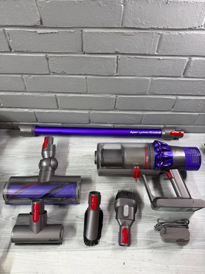 Dyson Cyclone V10 Animal, photo 2 of 5