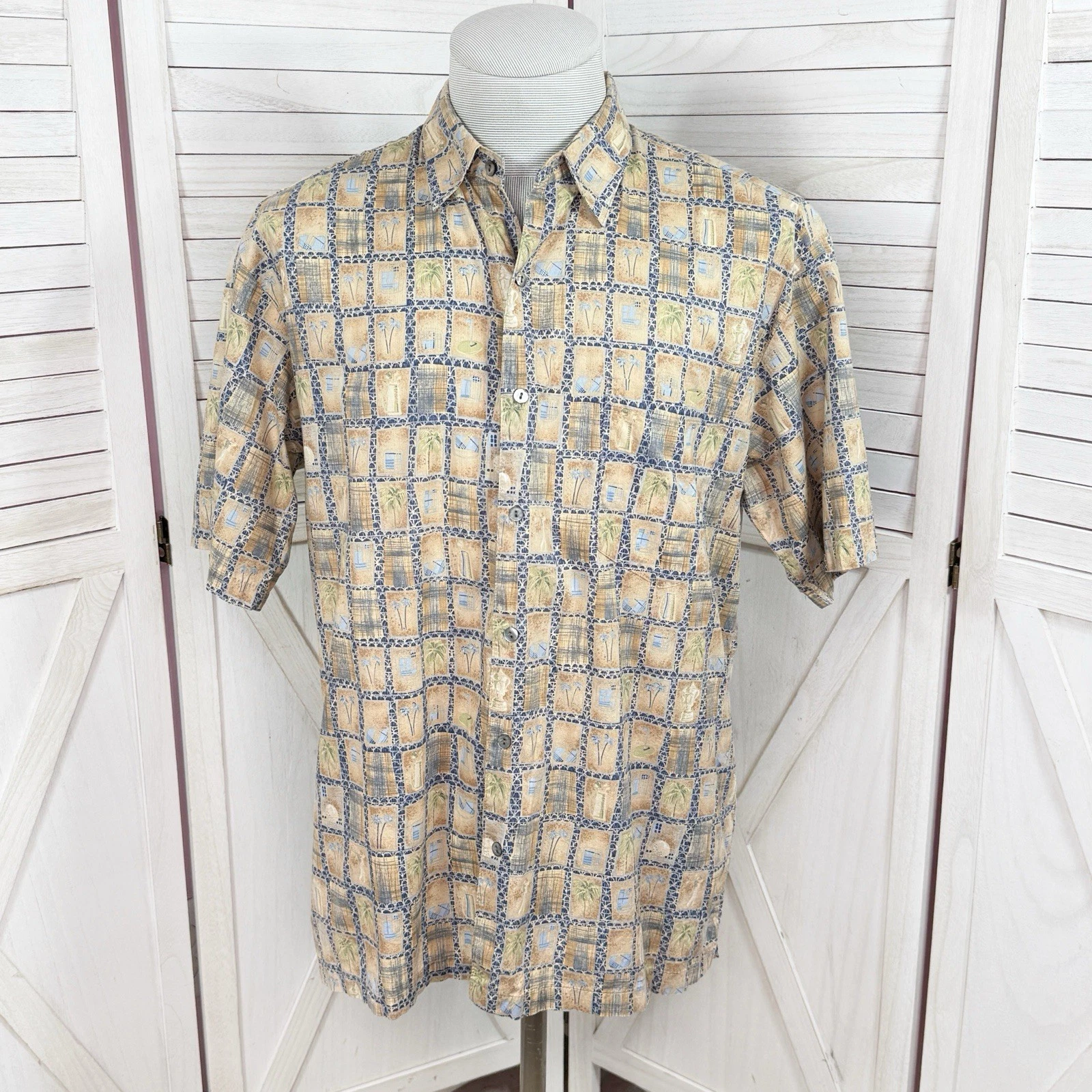Tori Richard Shirt Men Medium Tan Tropical Golf Print Button Up Camp Hawaiian