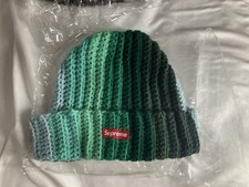 Supreme FW22 Gradient Crochet Beanie Green