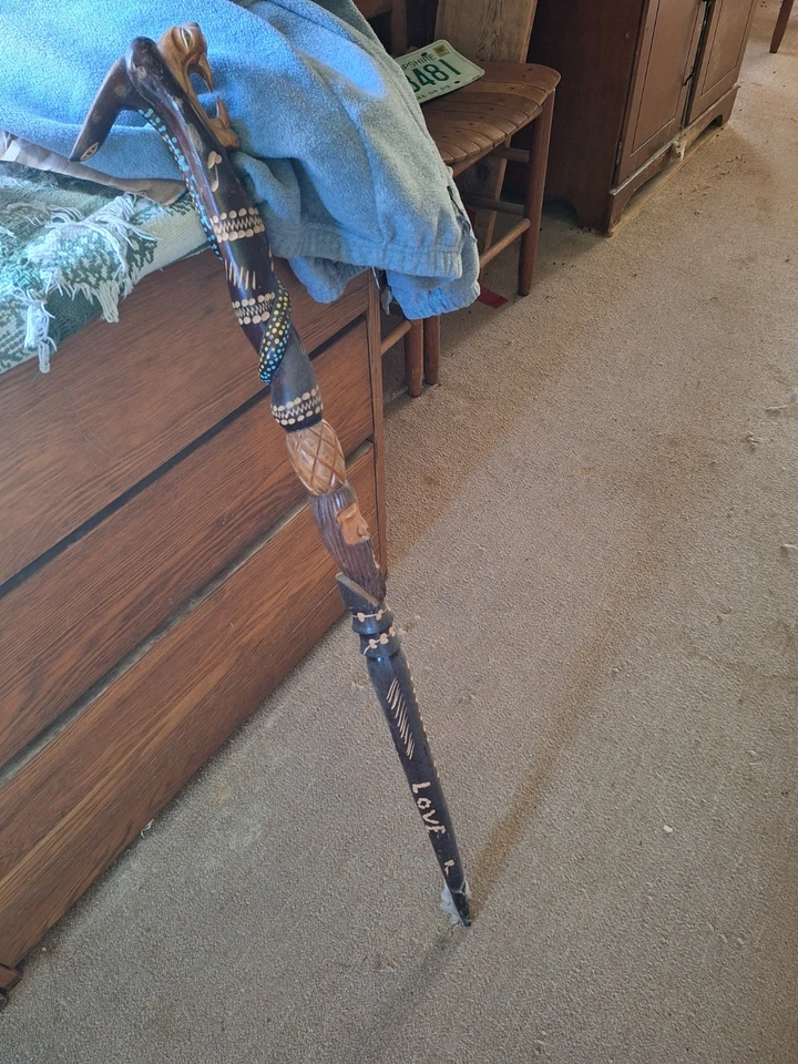 VTG JAMAICA CANE LION FANGS WALKING STICK HEAVILY CARVED WOOD QUALITY ITEM - Image 2 of 4