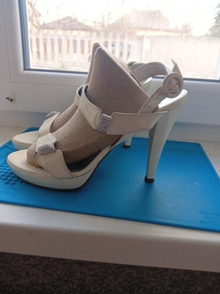 Women Loriblu Heels White 39