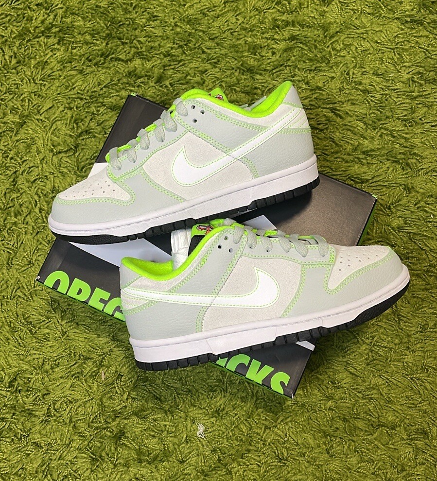 Dunk Low University of Oregon PE-FQ7260-001 Size 5m / 6.5w brand  