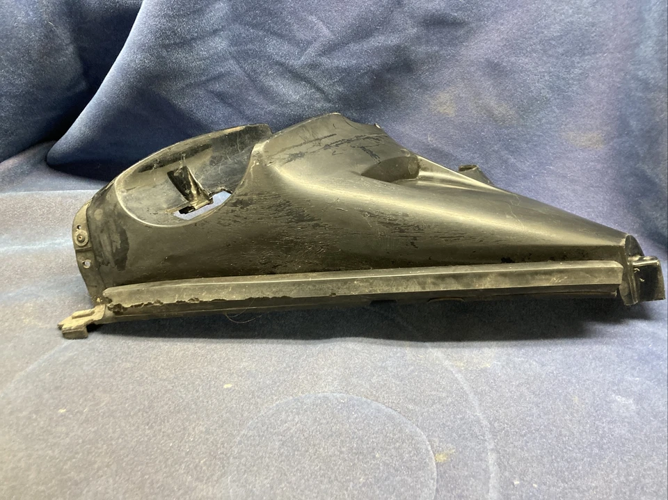 Yamaha VMAX 600 ST 1994 lado izquierdo delantero plástico nariz vientre cubierta negro usado Foto 3 de 4