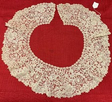 Collar in Bruges and Point de Gaze lace