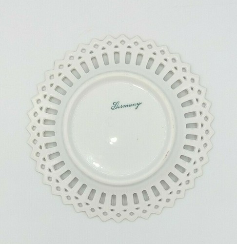 Courting Couple Reticulated 5 1/2" Diameter Plate and 5" Diameter Bowl Germany - Picture 10 of 11
