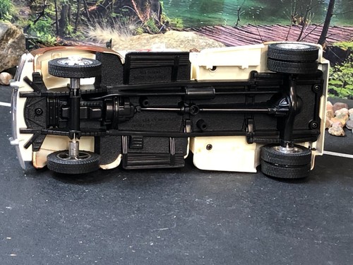 1:24 Diecast Unbranded BROWN 1953 CHEVY WRECKER THUNDER TOWING No Box AS-IS - Picture 23 of 24