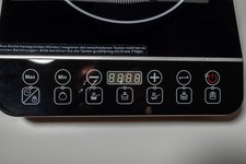 Fast neue Induktionskochplatte von QUIGG