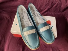 Dr Light Foot Flat Shoes Size 8