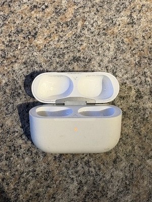 Apple AirPods Pro 1st Gen Replacement Charging Case  Genuine A2190