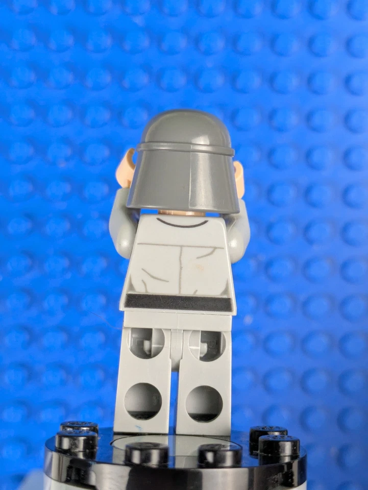 Lego Star Wars: Imperial AT-ST Driver (Helmet) sw0797 Set 75153 - Image 4 of 4