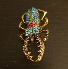 mint Gold Tone Beetle Brooch Pin Blue Red Crystal Rhinestones Metal