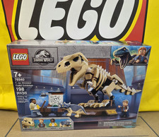 LEGO Jurassic World: T. rex Dinosaur Fossil E...