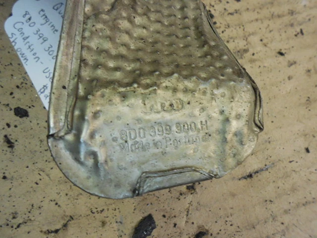 Audi A4 1996-2006 montaje en caja de cambios protector térmico 8D0399300H  Foto 4 de 4