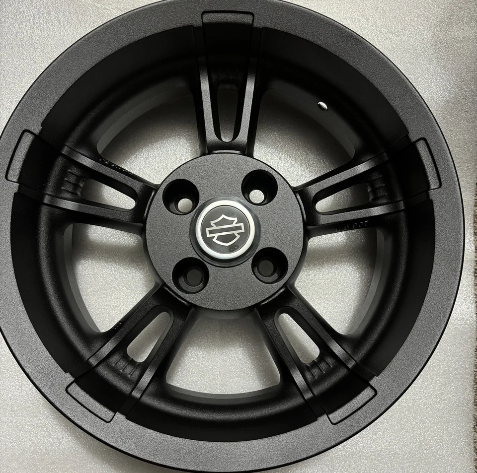 Harley Tri Glide FREEWHEELER FLRT negro textura fina 2014-23 ruedas intercambio Foto 3 de 4