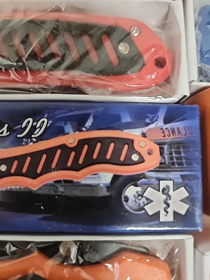 4 New Homeland Heroes Bomberos Policía EMT Cuchillo de Bolsillo Plegable Cubiertos Escarcha Foto 4 de 4