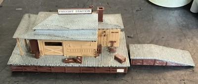 Vintage 1958 Revell HO Freight Station Trackside Building