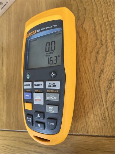Fluke 922 Airflow Meter, Manometer - Picture 2 of 4