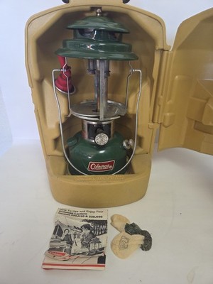 Vintage 1981 Coleman 2 Burner Lantern #220K With Yellow Clamshell Portable Case