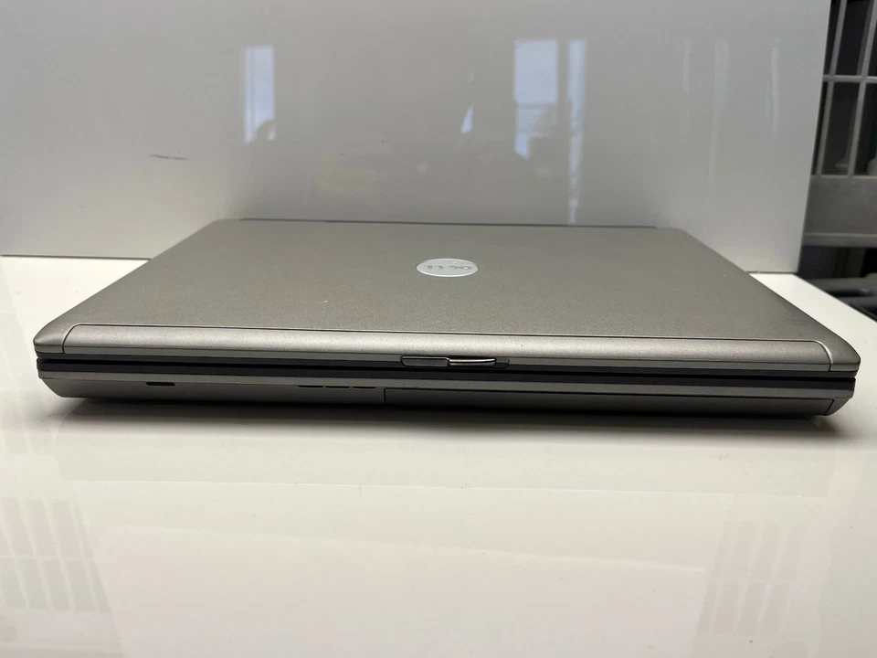 Dell Latitude D620 C2D T7200 @ 2.00 GHz 1GB RAM 80GB HDD Windows XP Bad Battery - Image 4 of 4