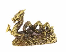 Smok na cokole piękna mosiężna figurka długość 5 cm XI-T-09