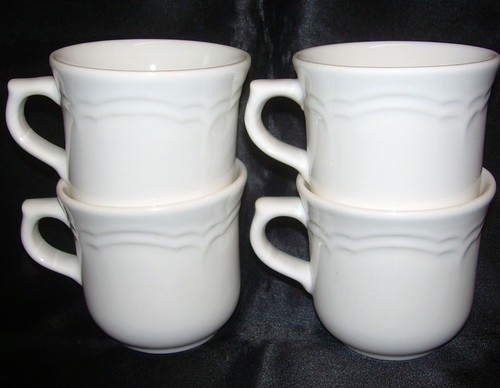 4 Pfaltzgraff USA Gazebo Garland Coffee Tea Cups Mugs - Picture 2 of 3