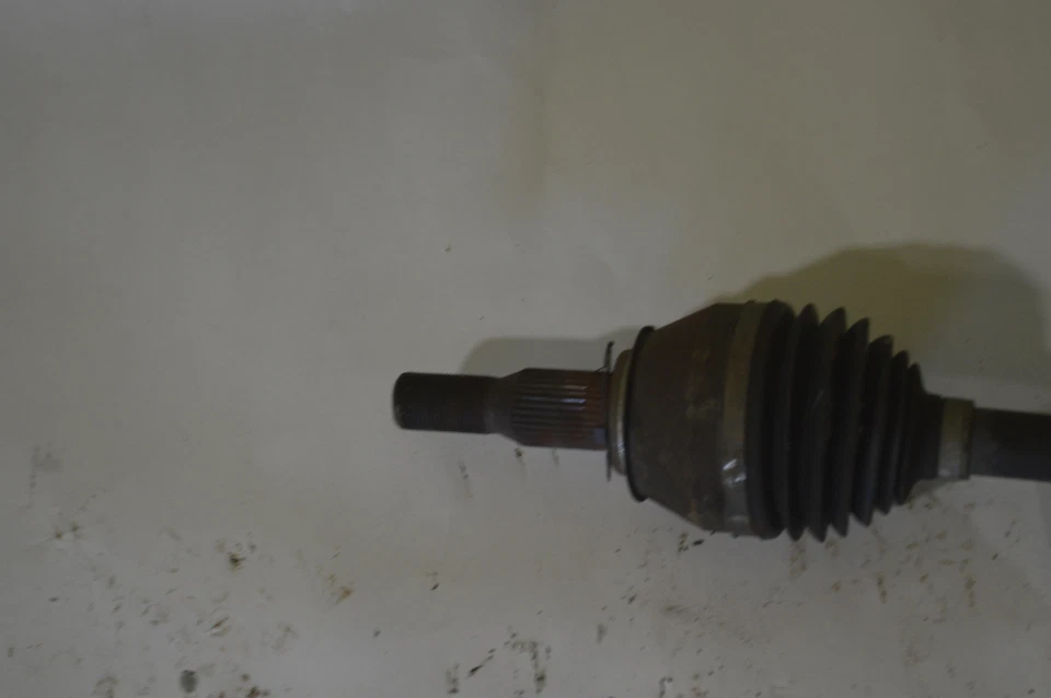 GMC ACADIA 2007-2017 3,6 L eje del pasajero delantero derecho junta OEM Foto 3 de 4