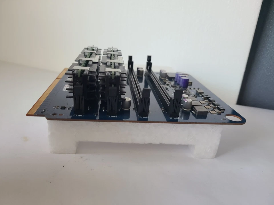 Genuine Apple Memory Riser Card with 2x1 Gb RAM A1186 for Mac Pro 820-2178-A - Image 3 of 4