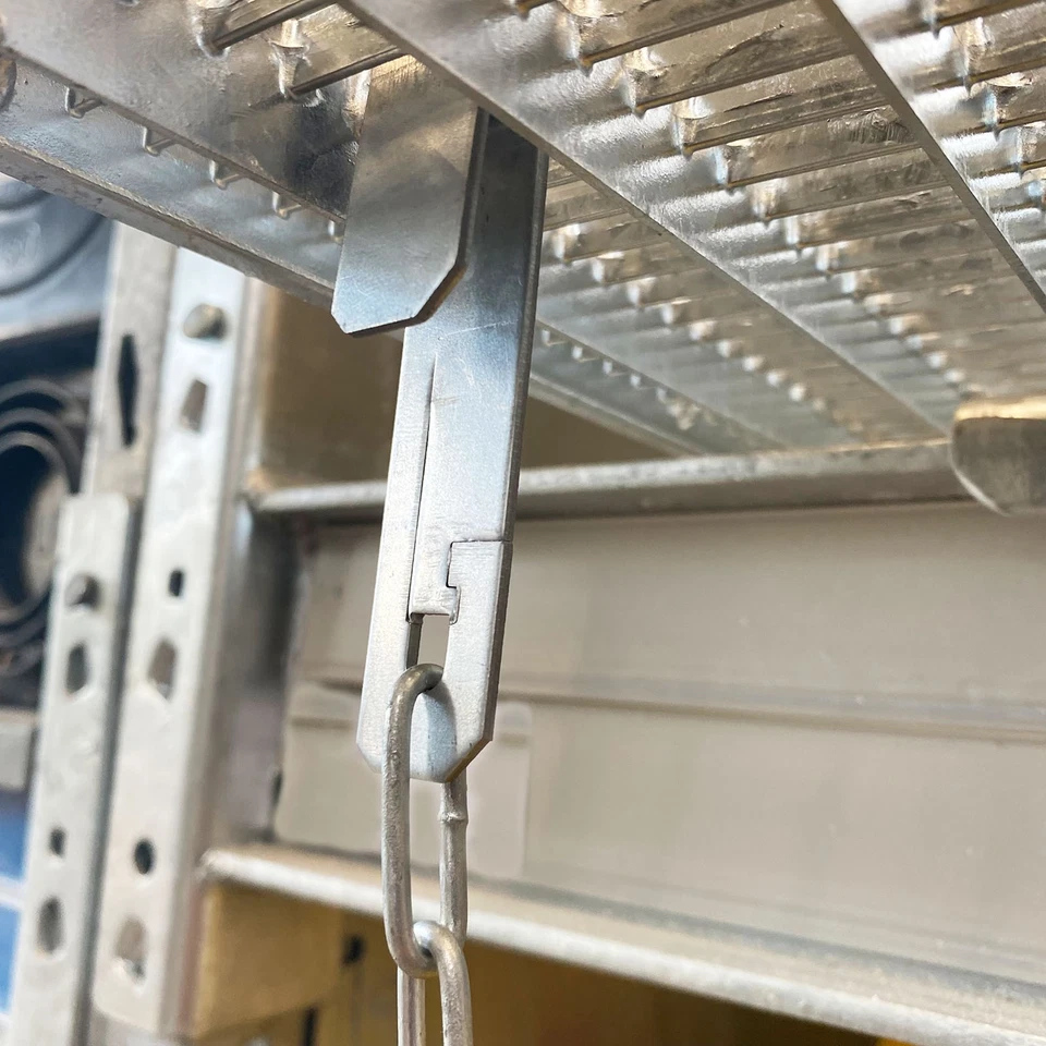 Gitterrostsicherung für Kellerschächte Rost Sicherung Lichtschacht Schutz - Bild 2 von 4