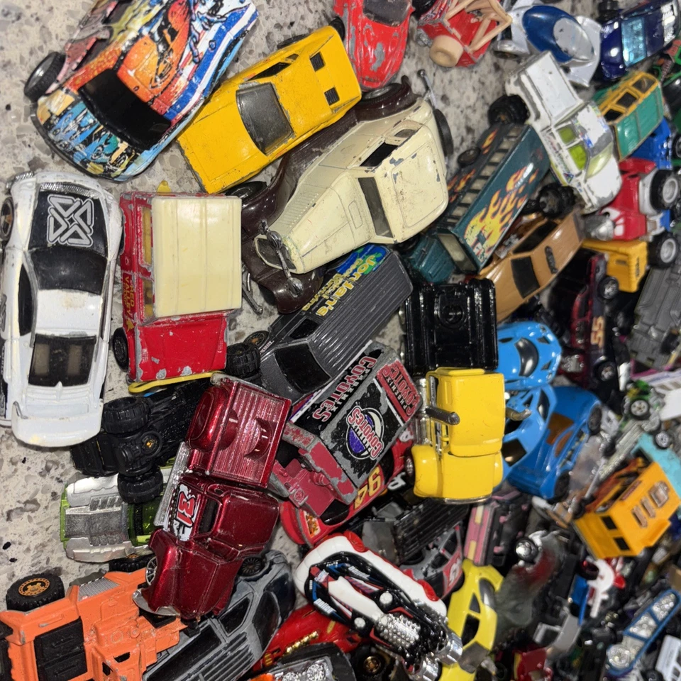 Huge Lot Of 155 Loose Cars- Mostly Hot Wheels, Some Matchbox Assorted - Image 4 of 4