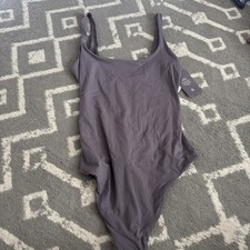 Auden Women's Luxe Stretch Tshirt neck/scoop back Thong Bodysuit mauve Size M