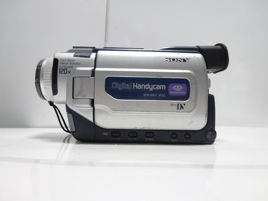 【S2273】 SONY Handycam DCR-TRV17 ソニー Sony Digital HandyCam DCR-TRV17 MiniDV Camcorder Video