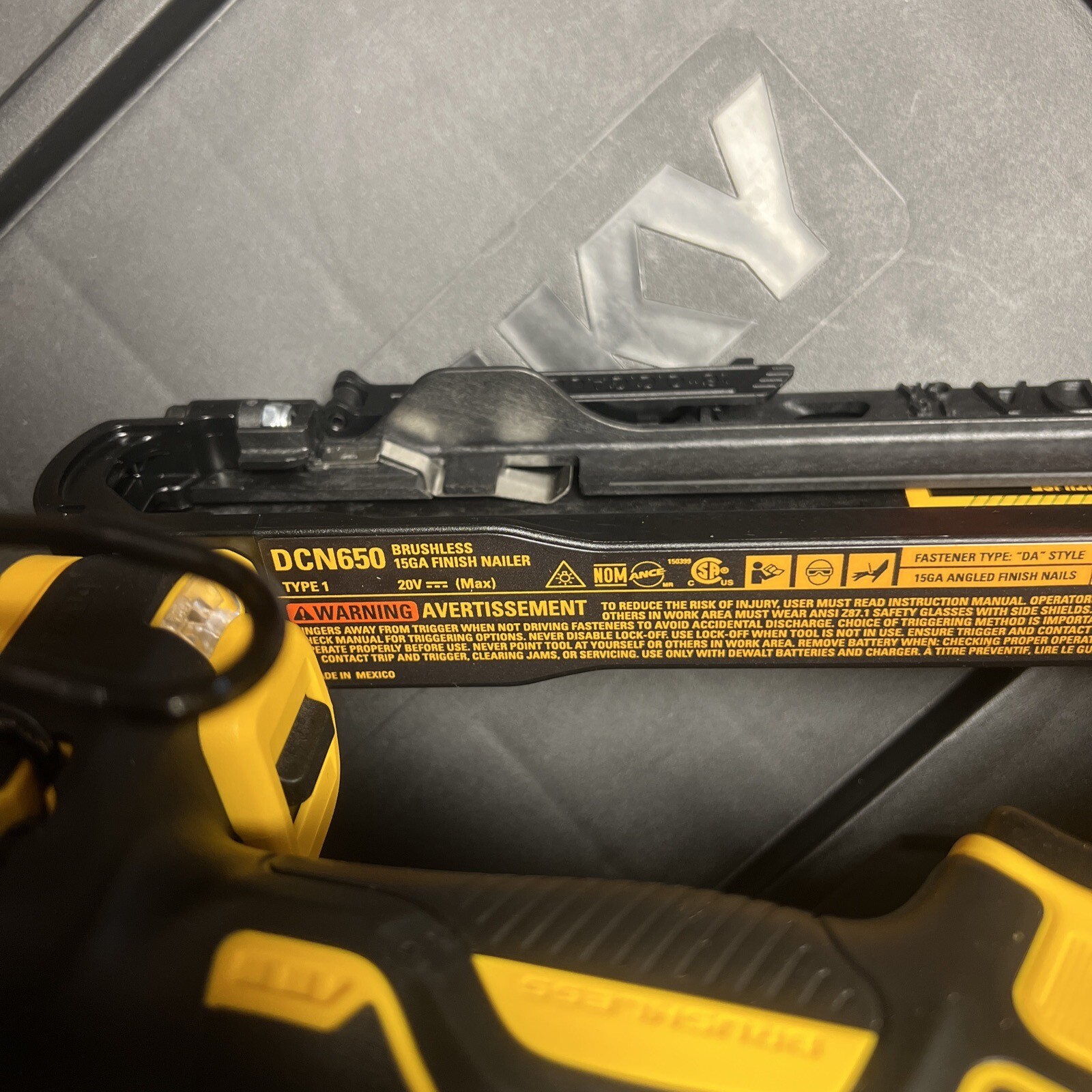 DEWALT 15g CORDLESS ANGLED FINISH NAILER 20V MAX XR DCN650B BARE TOOL 885911489751 eBay