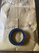 NOS OEM FACTORY KAWASAKI KZ550 KZ750 ZX550 KZ440 OIL SEAL 92049-1059