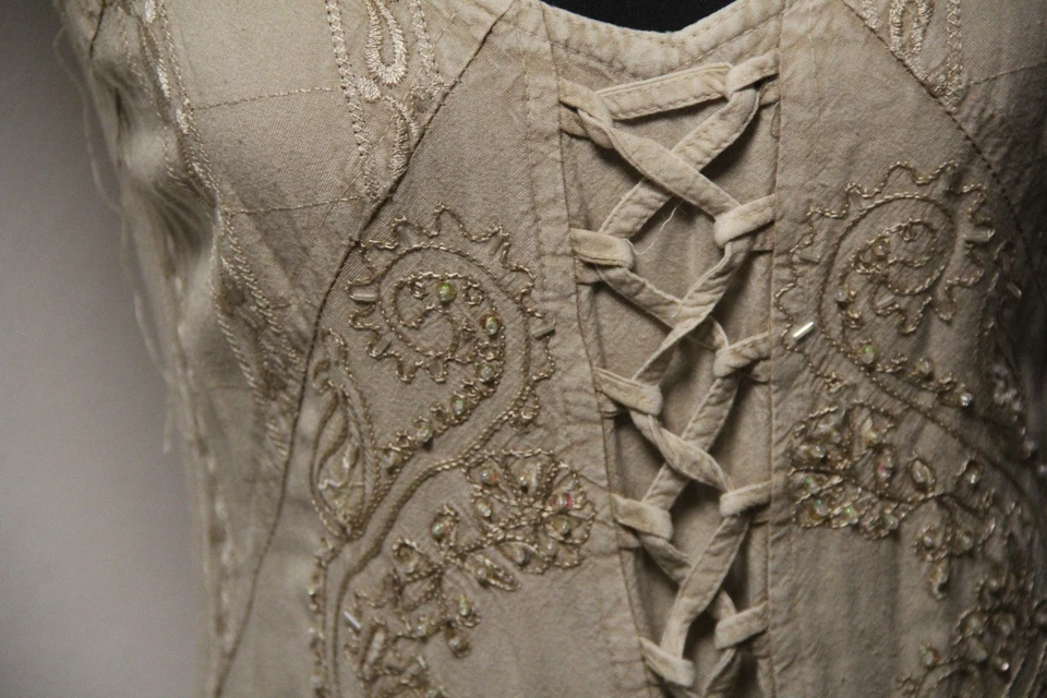 Coline Sommerkleid Trägerkleid Rüschen Stickerei Viskose knielang sand Gr. M - Bild 2 von 4