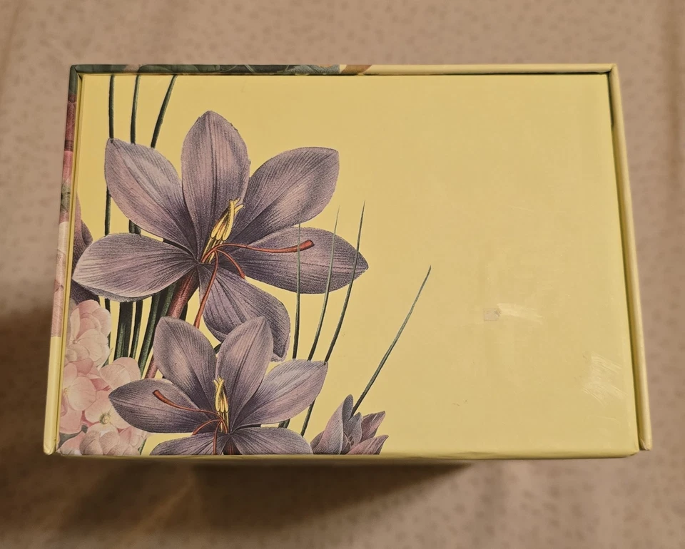 Tea Forte Soleil curado con el Jardín Botánico de Nueva York Foto 3 de 4