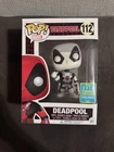 FunkoPop! Vinyl:Deadpool #112 (2016 Summer Convention) Thumbs up black and white