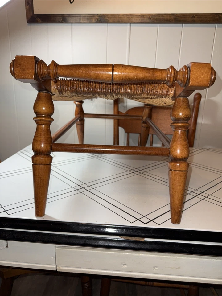 Reposapiés Tell City Chair Company tejido de arce Midcentury 24" x 14" x 12" Andover Foto 4 de 4