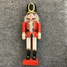 Beachwood Ltd. Large 16in Wooden Nutcracker British Soldier