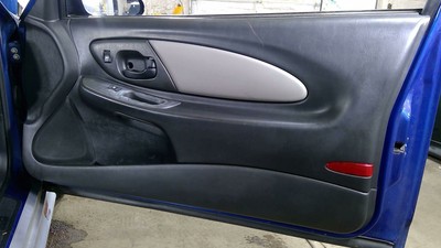00 05 Chevy Monte Carlo Ss Passenger Right Front Interior