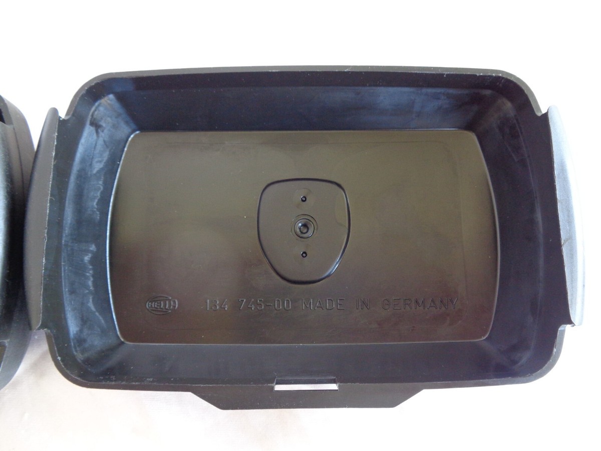 ジャガー XJ6 XJS XJ40 Fog Lamp Cover カバー3個 ジャガー XJ6 XJS XJ40 Fog Lamp Cover カバー3個 - メルカリ