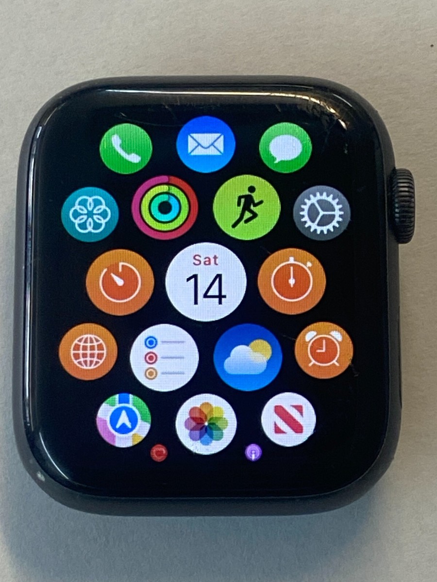 Apple Watch Series 4 44mm Stainless Steel Black Band GPS +