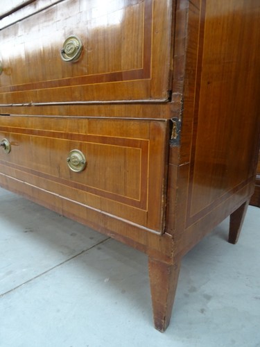 Cassettone Luigi XVI lastronato in noce intarsiato seconda metà 1700 Piemonte - Foto 17 di 18