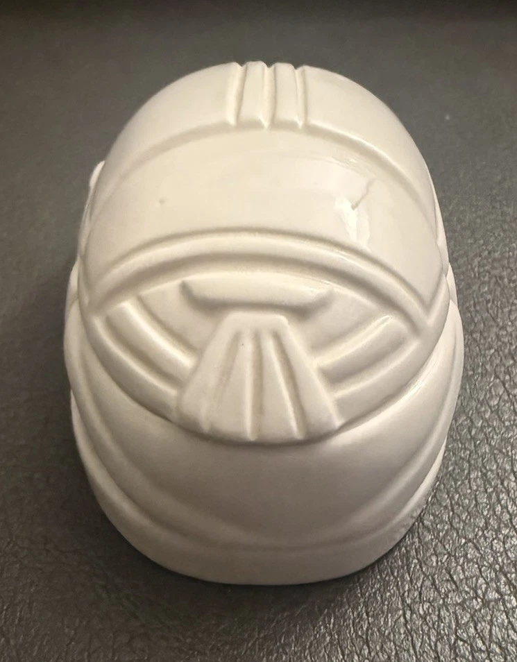 VNTG 白色瓷器 Tiffany&Co Scarab 甲虫盒 Louis Comfort Tiffany 1982 年 — 第 2/4 张图片