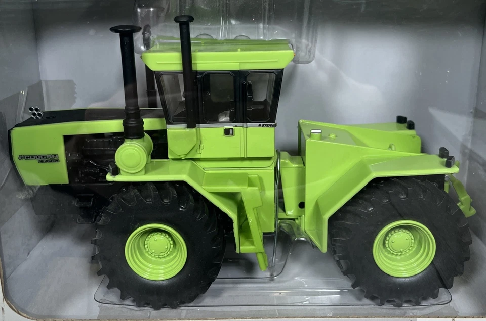 1/32 Ertl Steiger Cougar IV KM-280 4WD Prestige Collection Tractor DieCast - Image 2 of 4