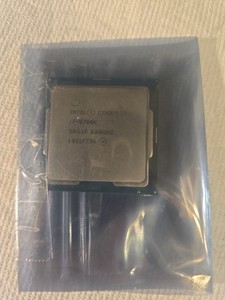 *Intel Core i7-9700K CPU Processor 3.6GHz 8 core SRG15 FREE SHIPPING*