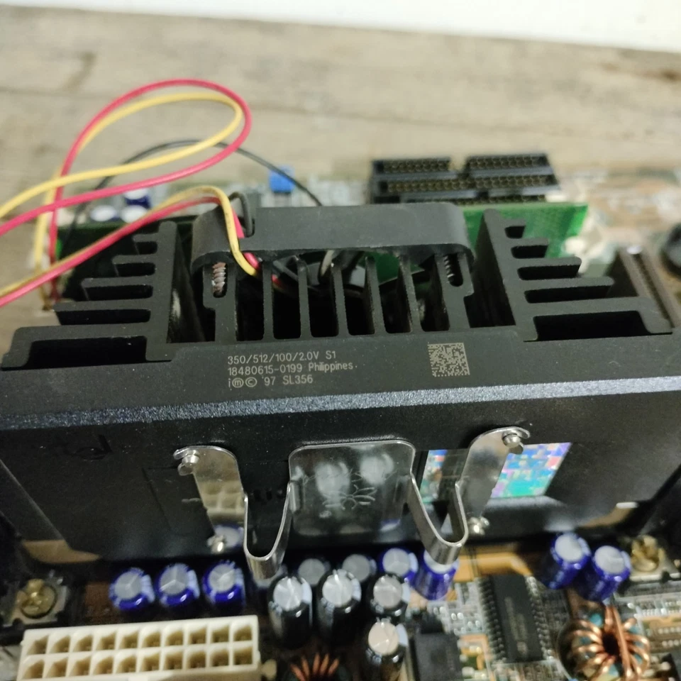 Asus P2B Slot 1 ATX Vintage Motherboard Intel 440BX AGP ISA Pentium II 350MHz ✅ - Immagine 4 di 4