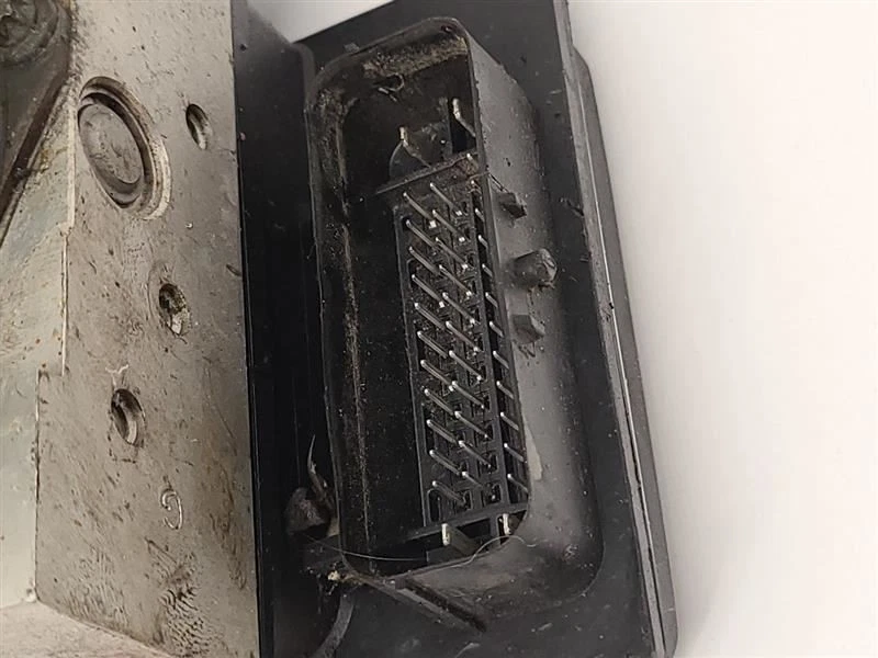 GMC SIERRA 1500 2009-2013 Anti-Lock Brake Part Assembly - Image 4 of 4